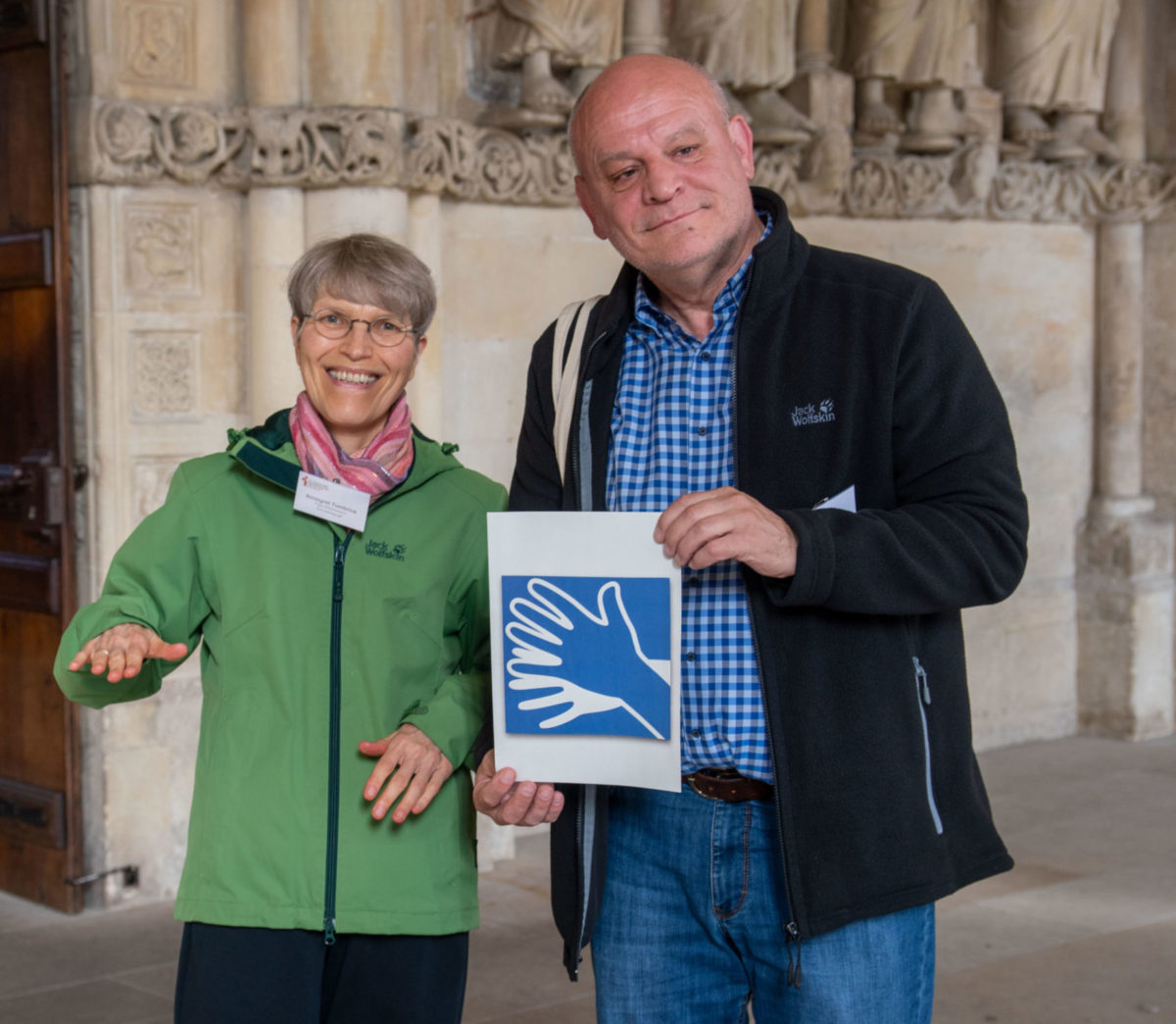 Annegret und Rudolf Tumbrink führen durch den Paulusdom Münster in DGS