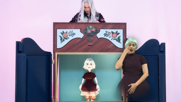 Szene aus "Der Sandmann" mit Anne Zander (rechts)