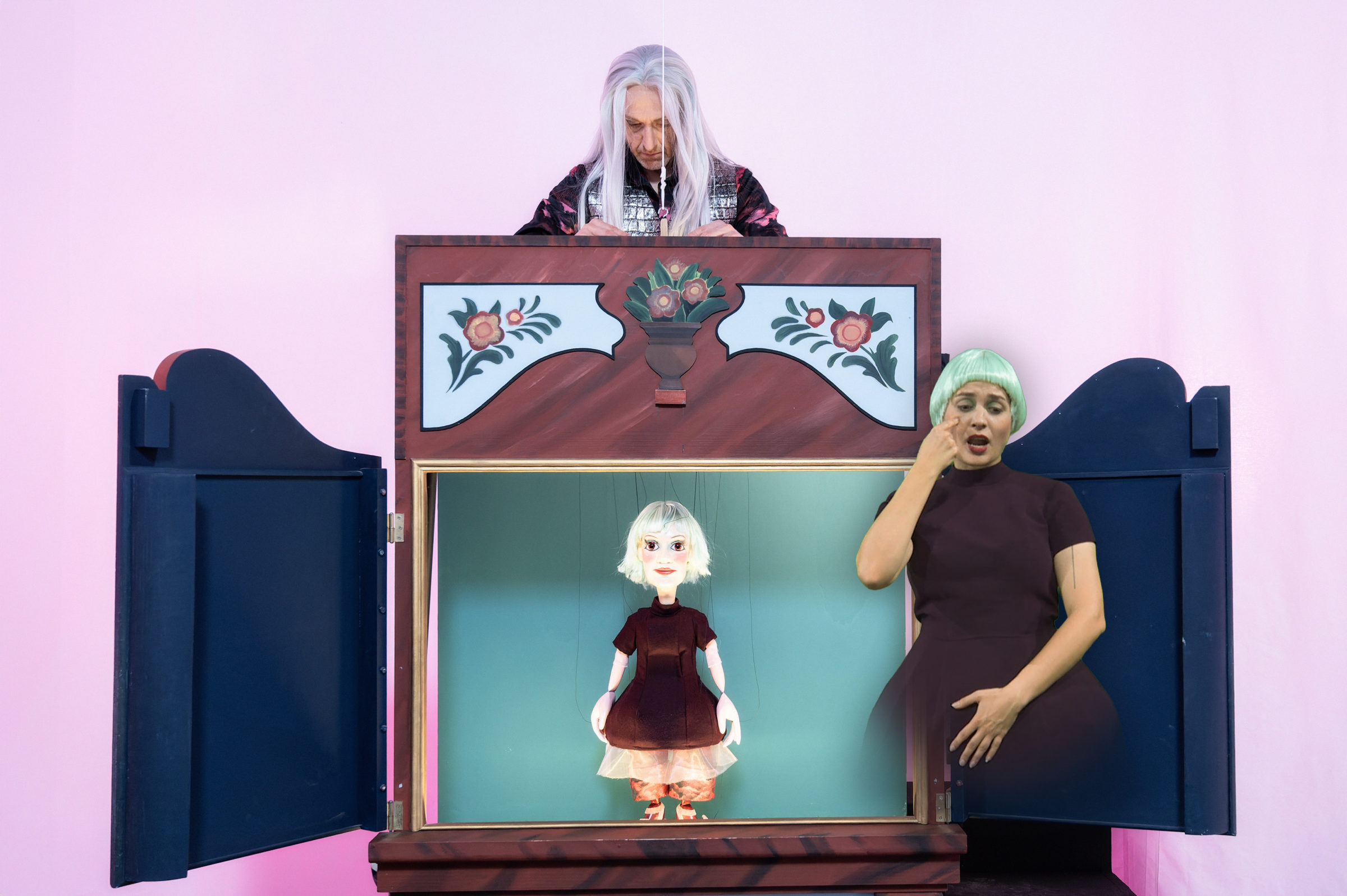 Szene aus "Der Sandmann" mit Anne Zander (rechts)