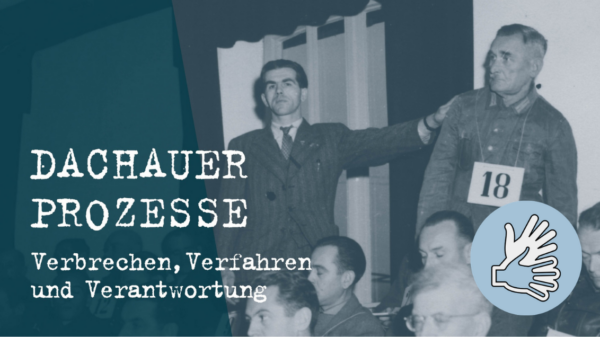 Der ehemalige Häftling Michael Pellis identifiziert im Dachau-Hauptprozess den Angeklagten Franz Böttger (Ausstellungsplakat zur Sonderausstellung der KZ-Gedenkstätte Dachau)